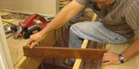 Как укладывать ламинат на деревянный пол своими руками?